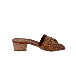 Scarpe di Maremma Ciabatta In Pelle Tuffata Intrecciata Marrone*Donna Sandali & Ciabatte