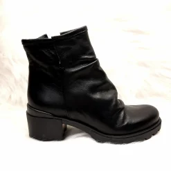 Scarpe di Maremma Mezzo Tronchetto Nero*Donna Tronchetti
