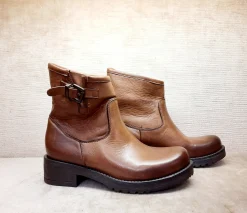 Scarpe di Maremma Stivaletto Asimmetrico In Pelle*Donna Tronchetti