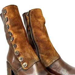 Scarpe di Maremma Stivaletto In Pelle Con Bottoni Camarri 1916*Donna Stivali